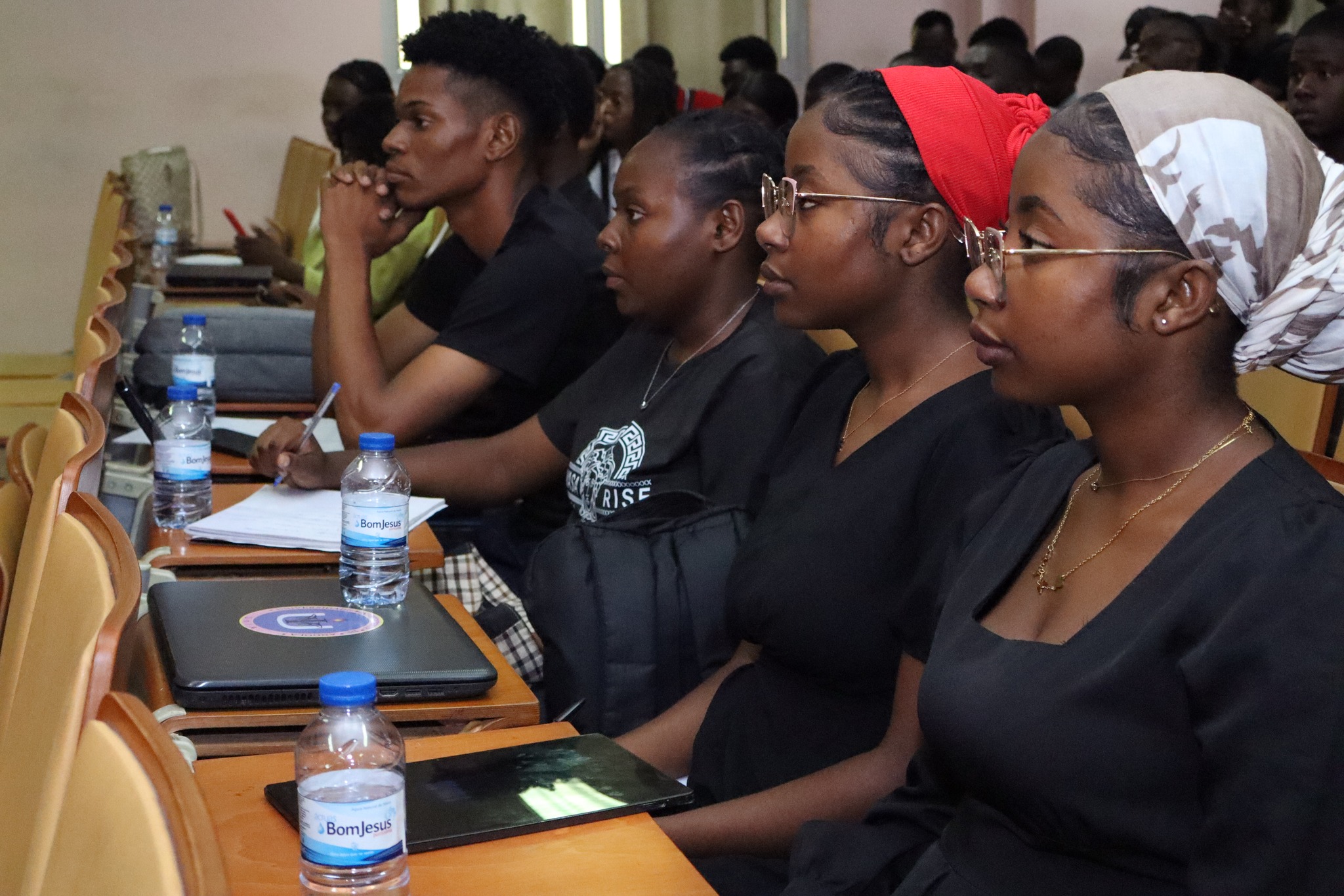 Universidade Independente de Angola e Unitel Reúnem Estudantes para Apresentar Projectos de Inovação e Empreendedorismo na Academia