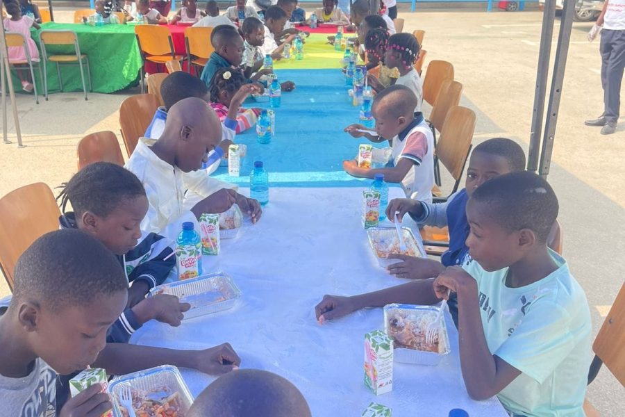 UnIA E PROJECTO “AMOR AO PRÓXIMO” UNIDAS PARA ACTO DE FEIJOADA SOLIDÁRIA EM APOIO ÀS CRIANÇAS DO BAIRRO IMBONDEIRO